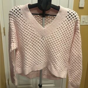 Universal Thread Blush V-Neck Sweater